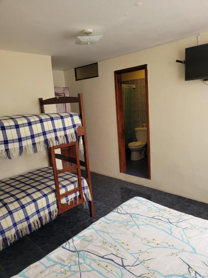 Hostal Haziel Salinas  Buitenkant foto