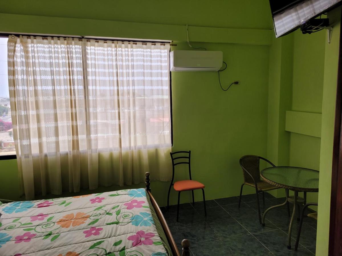 Hostal Haziel Salinas  Buitenkant foto