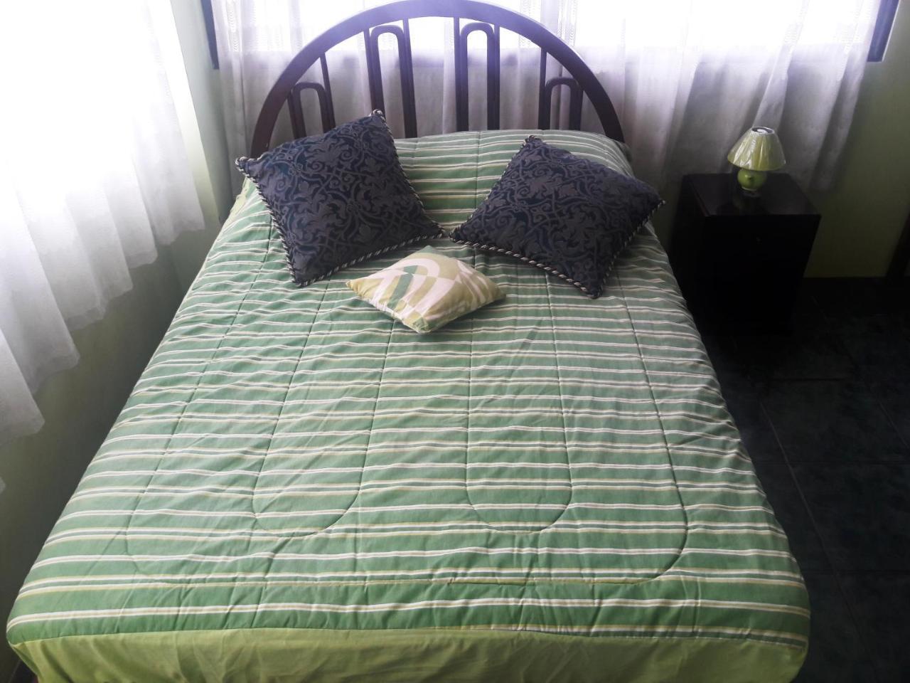 Hostal Haziel Salinas  Buitenkant foto